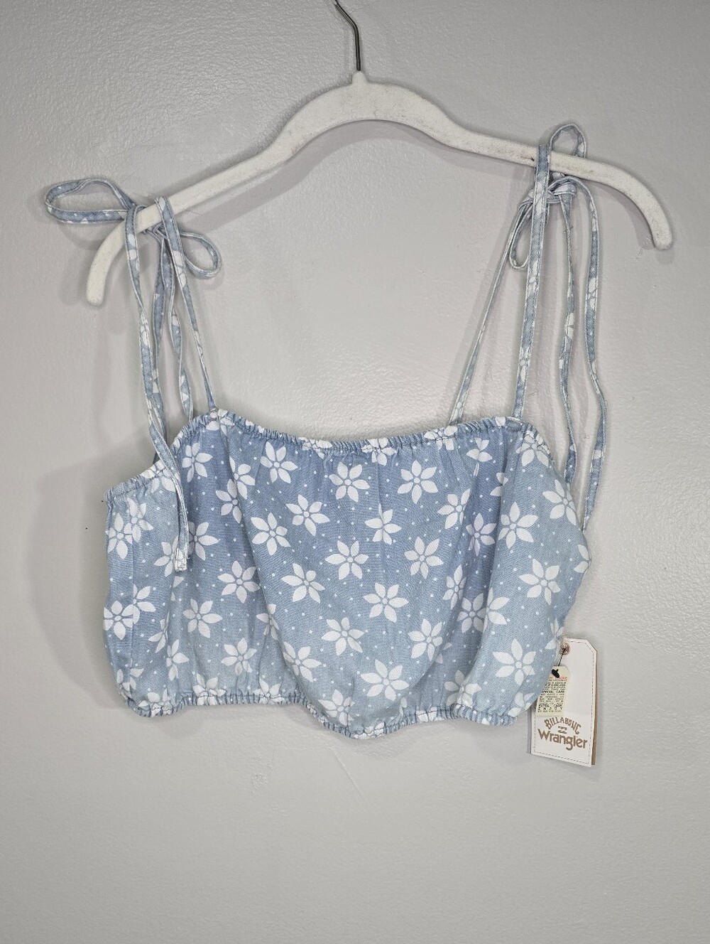 NWT Billabong X Wrangler Sky Blue Floral Tie-Strap Crop Camisole